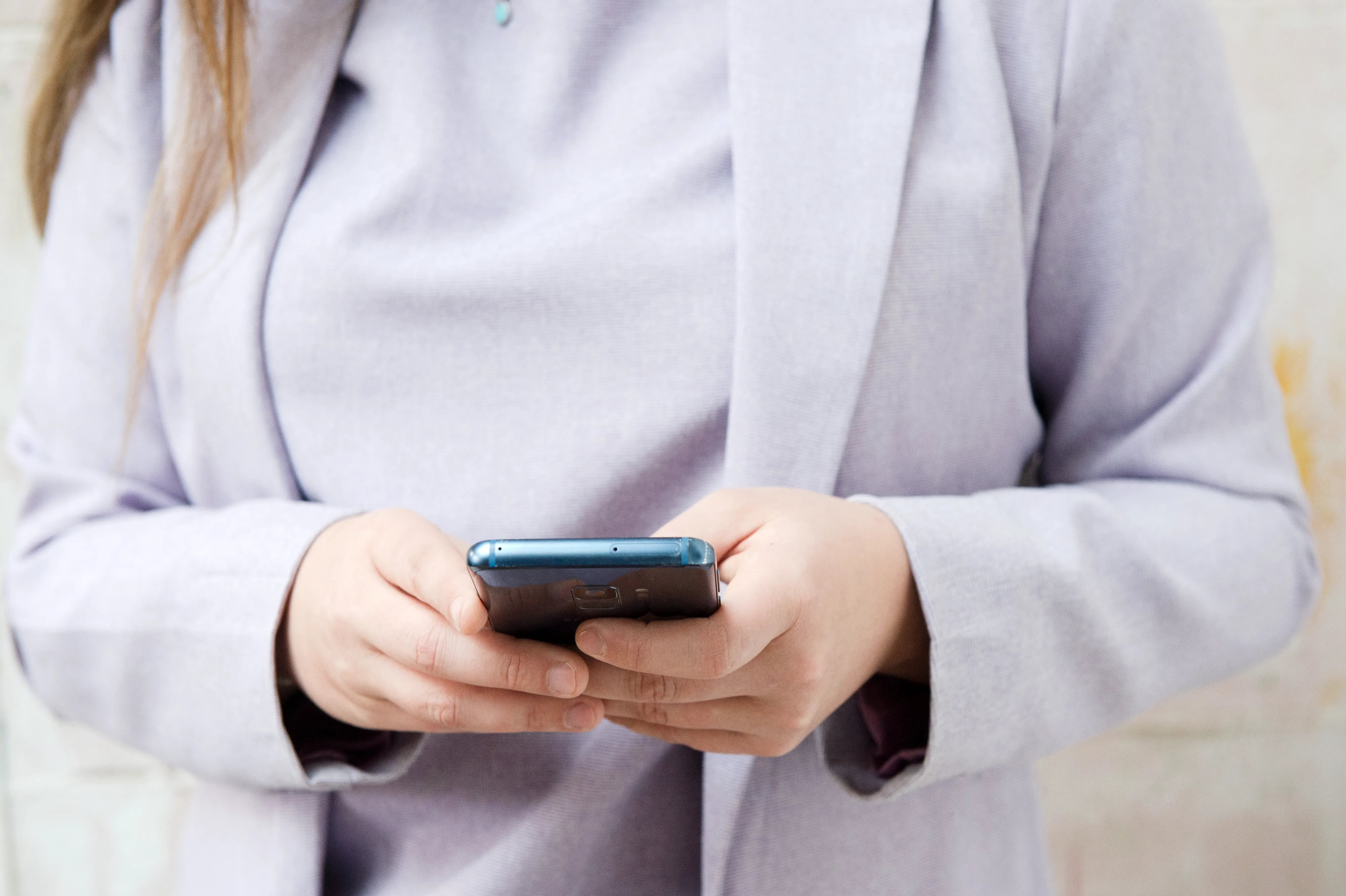 Vrouw met telefoon