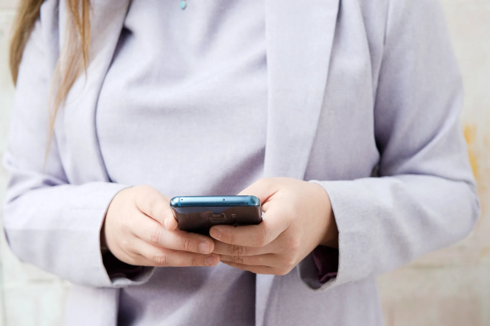 Vrouw met telefoon